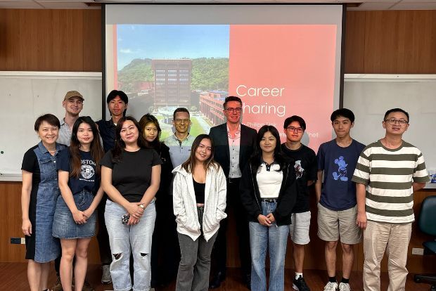 [English Corner] Shell’s Jan-Philipp Fink Shares Career Lessons, Industry Insights, and Real-Life Work ExperiencesImage